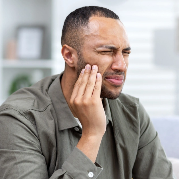 img-dealing-with-tooth-pain-or-a-broken-tooth-we-can-help